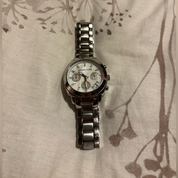 Michael Kors Silver Watch - Picture 2 of 3